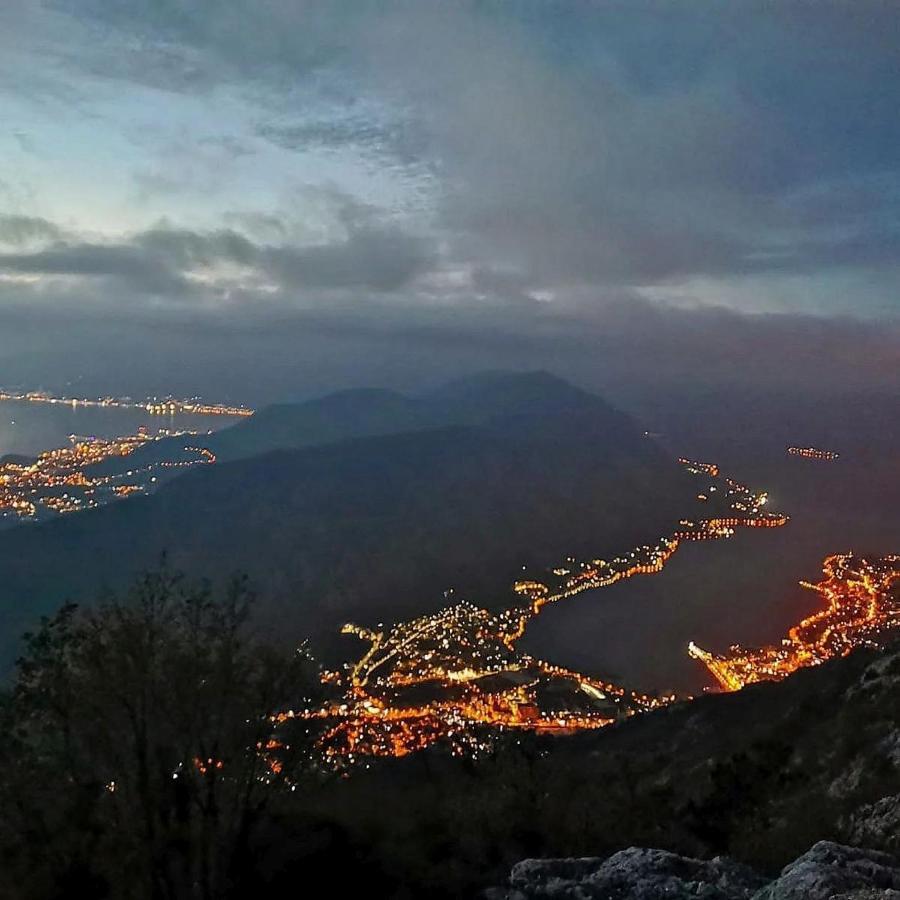 Old Town Boskovic Apartment Kotor Exterior foto
